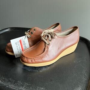 NWT Comfort Club Brown Leather Lace-up Comfort shoe Made in USA Women's 9M NEW